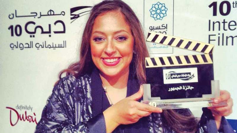 المخرجة الإماراتية أمل العقروبي بصدد إنتاج فيلم عن تاريخ الإمارات