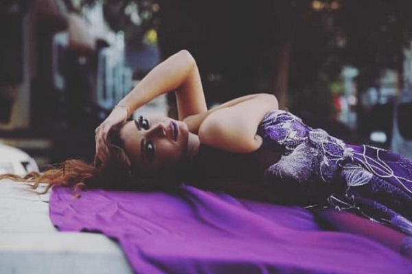 قبلة ريام كفارنة بـ