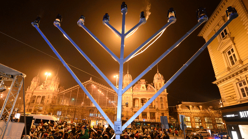 حانوكا: كيف يحتفل اليهود بعيد الأنوار؟