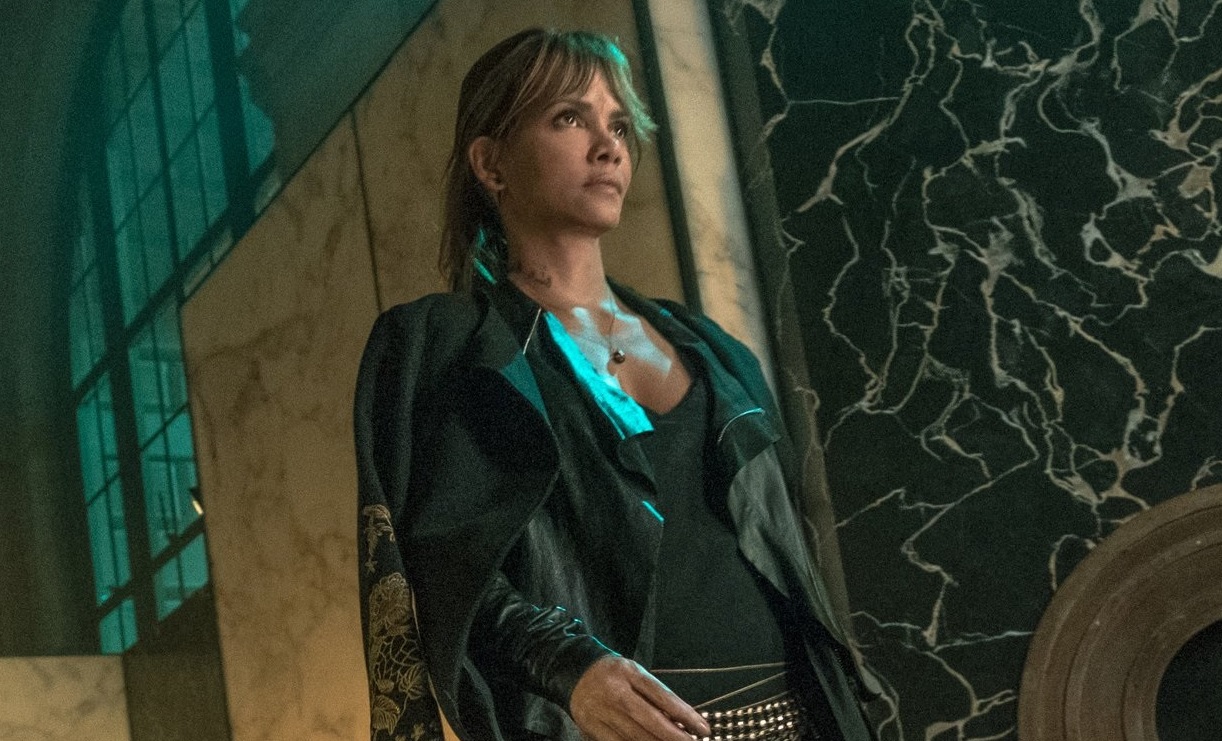 نتفليكس تتعاقد مع هالي بيري لبطولة "The Mothership"