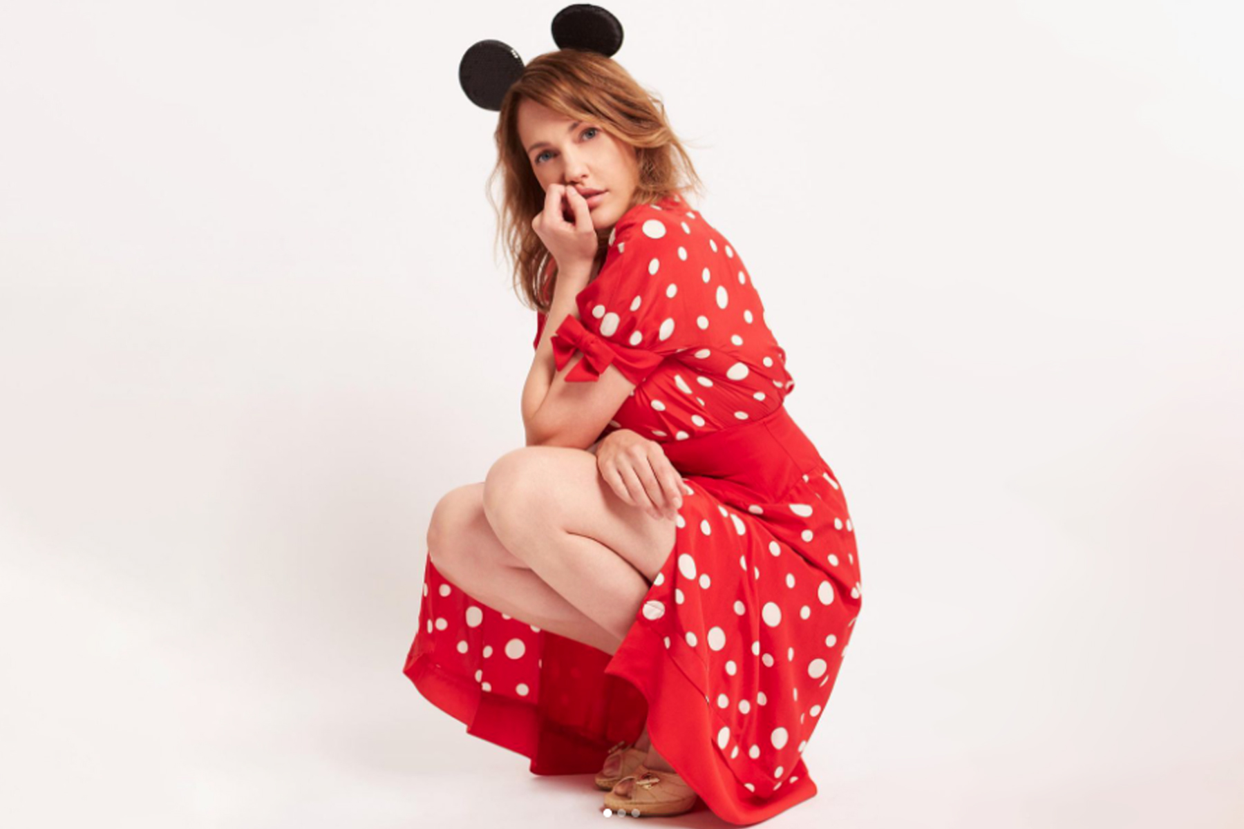 مريم أوزرلي "ميني ماوس" في جلسة تصوير جديدة