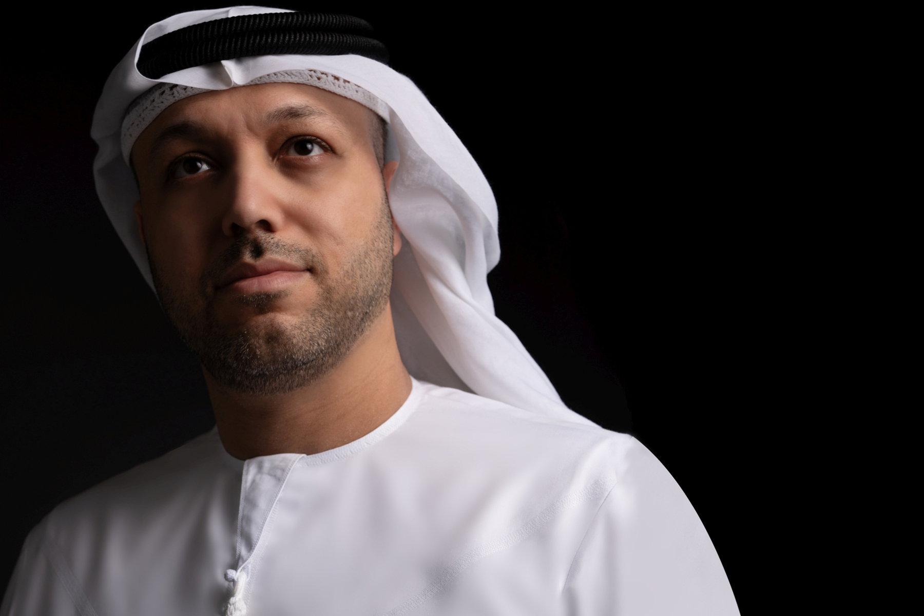 المؤلف الموسيقي الإماراتي إيهاب درويش يقدم عرضه العالمي «حكايات» في مهرجان أبوظبي 2021
