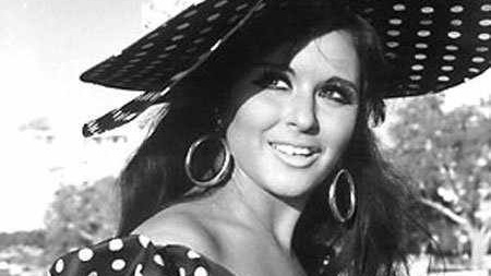 تداول معلومة جديدة عن السندريلا وشقيقتها تصفها بالشائعة