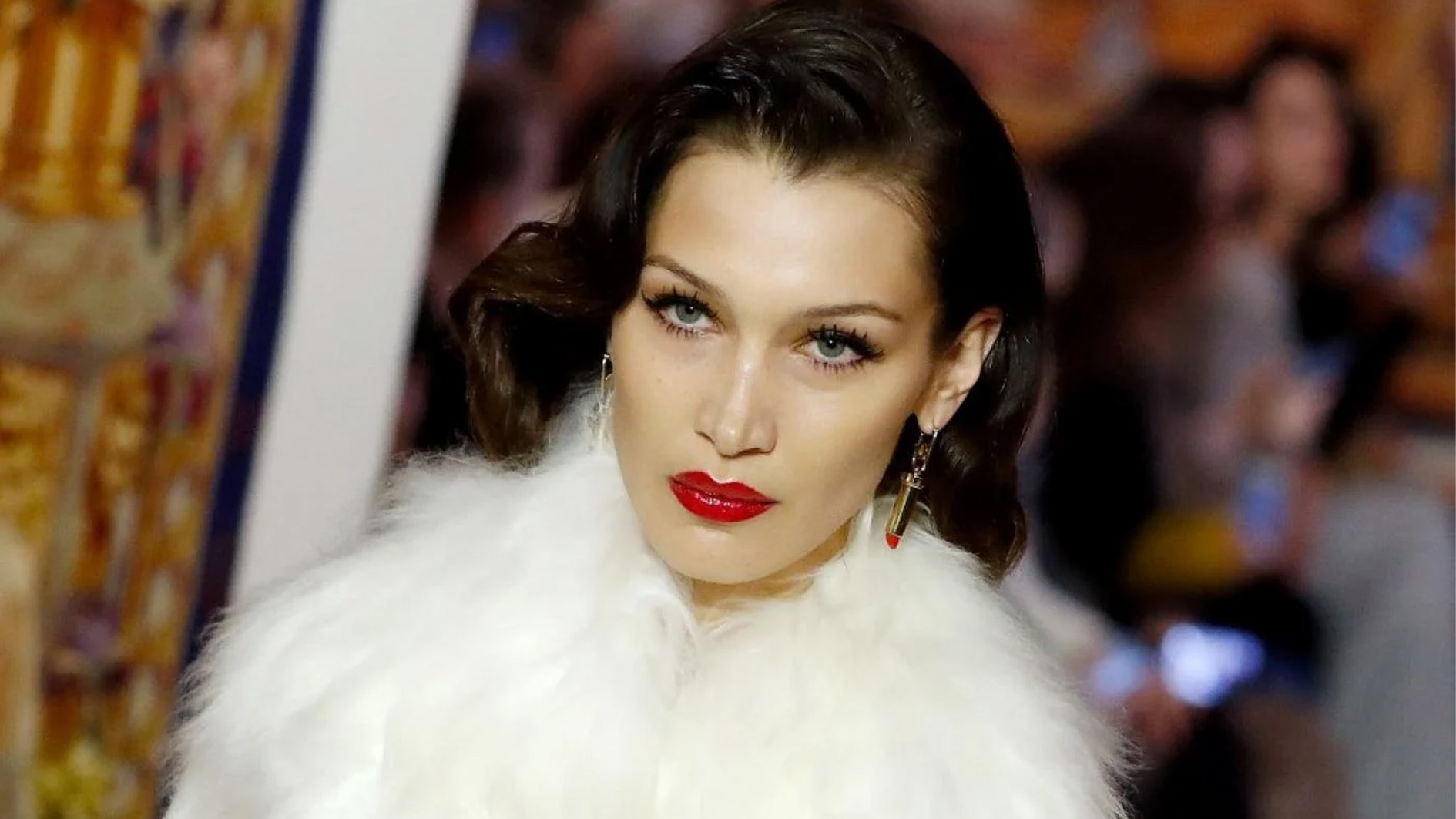 بيلا حديد تدخل مجال التمثيل