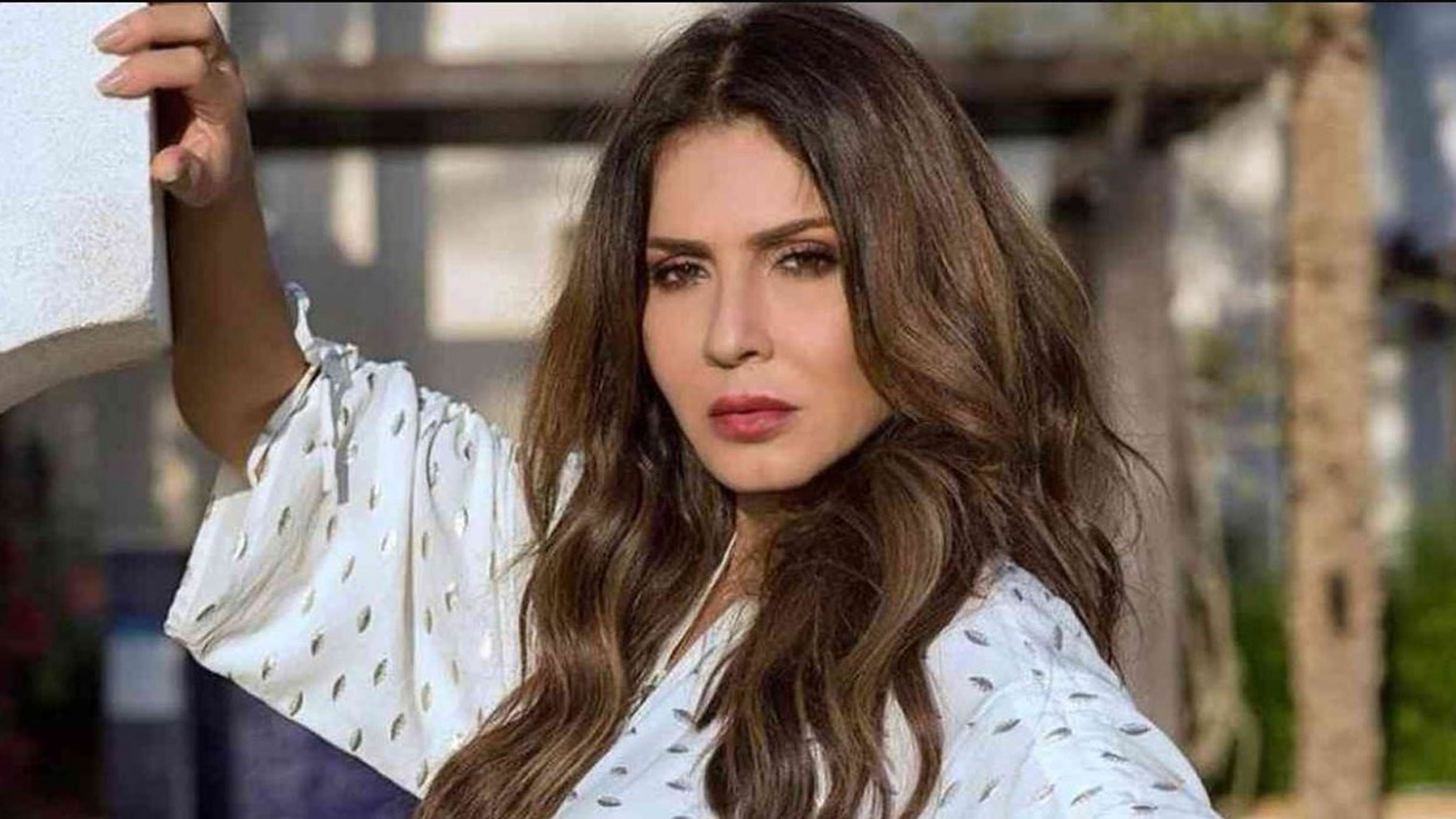 فندق يرفض استقبال نجلاء بدر بدون زوجها