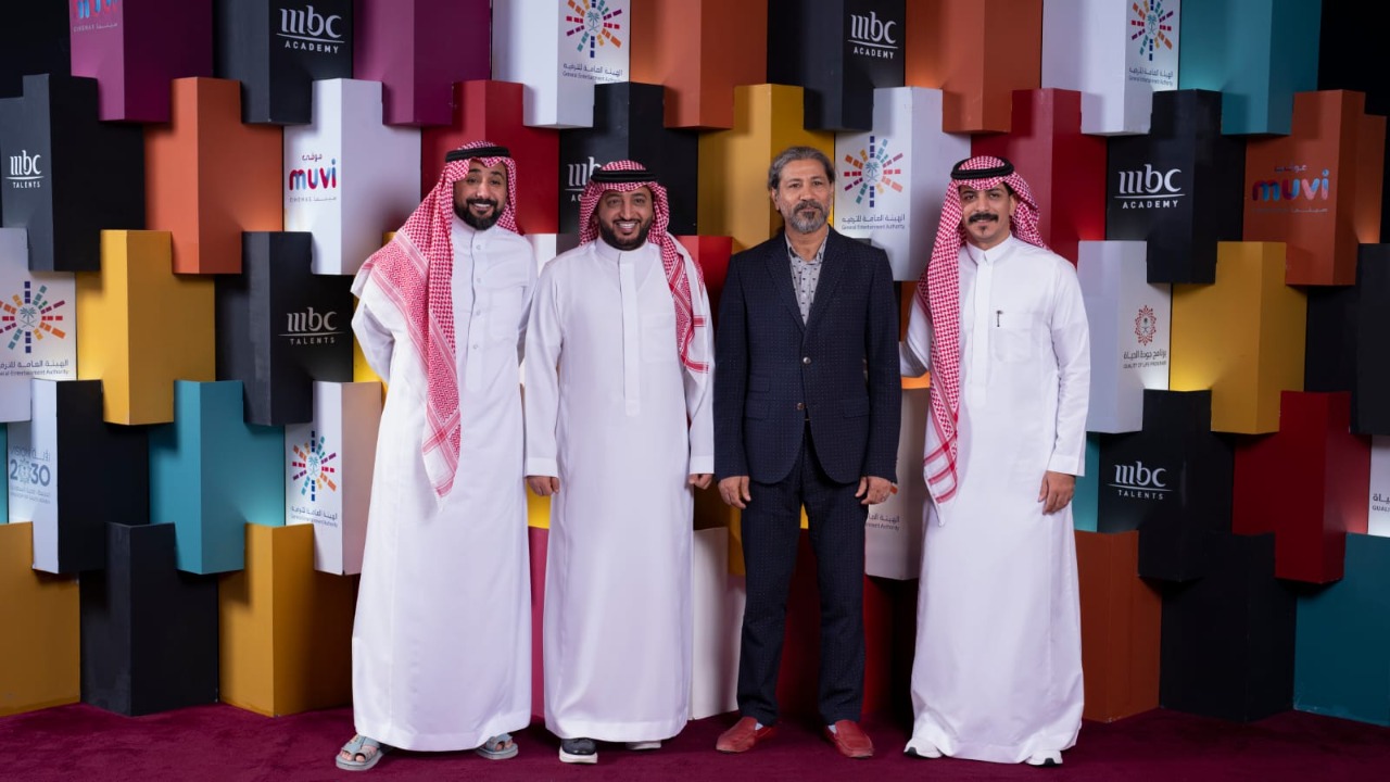 أيمن مطهر عن مبادرة الرحلة الإبداعية : سعيد بالمشاركة في دعم وإبراز المواهب، كانت تجربة مثرية بالنسبة لي