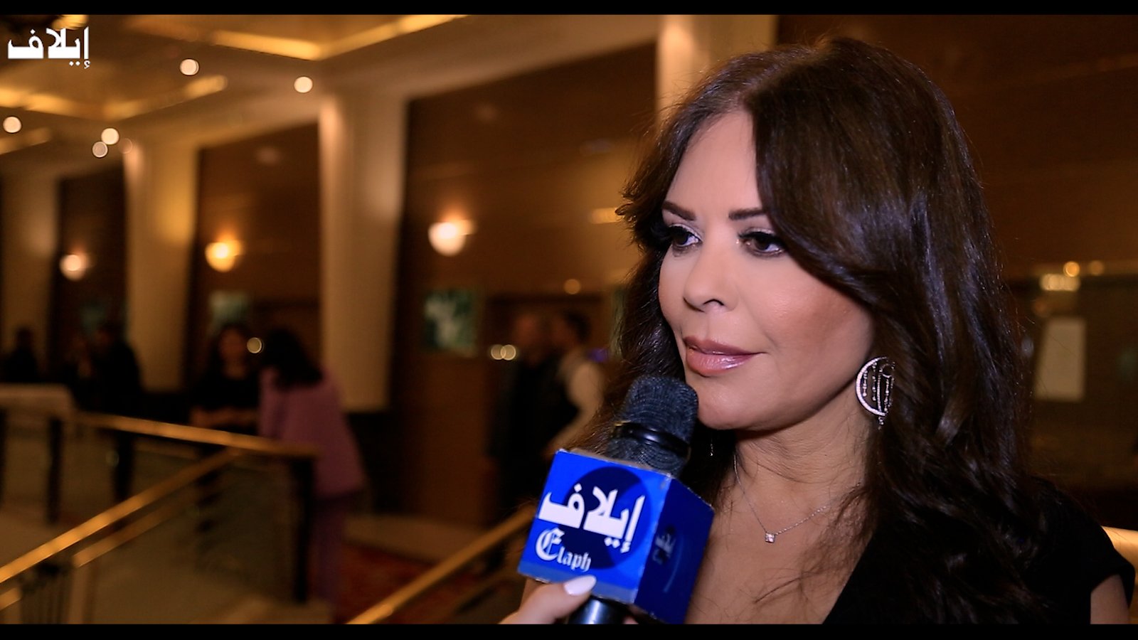 الممثلة اللبنانية كارمن لبس في لقاء مع 