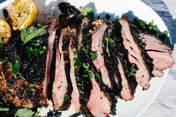 ساق الغنم المشوي