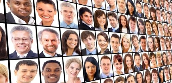 الوجوه ليست دليلا