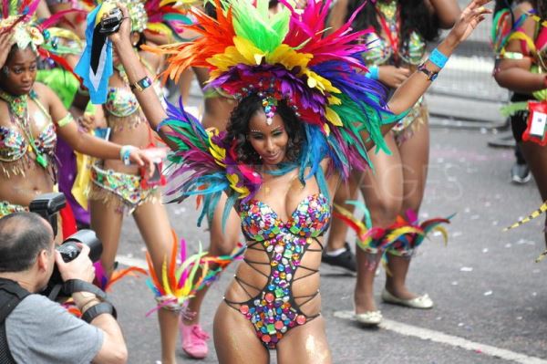 جانب من الاستعراض