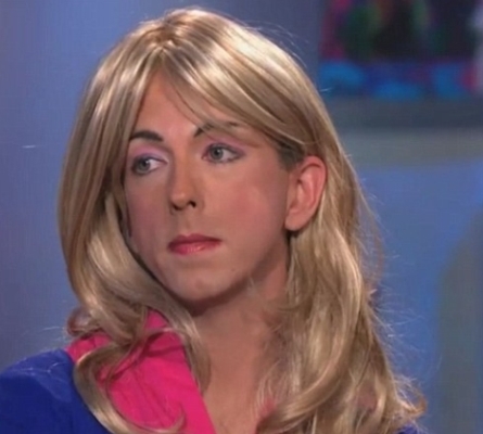 شاب متحول الى شابة