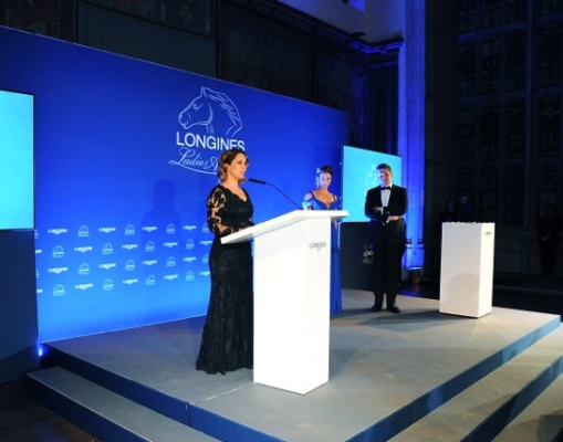 الأميرة هيا تلقي كلمة في المناسبة