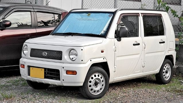 DAIHATSU NAKED