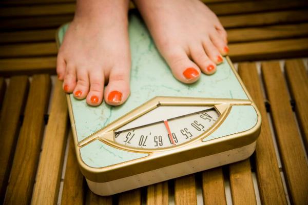 تخفيض الوزن يقلل خطر الإصابة بسرطان الثدي