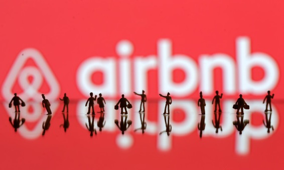 Airbnb تقرر إيواء اللاجئين بهذه الخدمة الجديدة