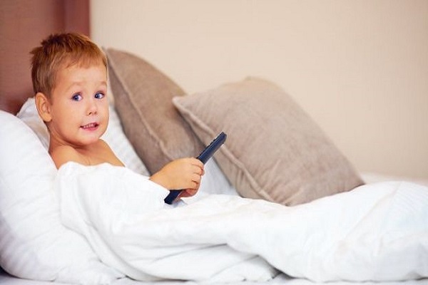دراسة: غرف الأطفال المزودة بالتلفزيونات 