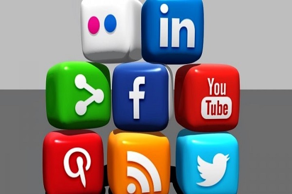 40 % من سكان العالم ينشطون على مواقع التواصل الاجتماعي