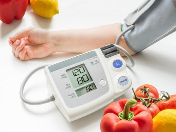 نمط الحياة الصحي مع مراقبة ضغط الدم يخفضان احتمال الاصابة بالخرف حسب دراسة جديدة 