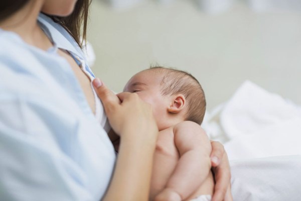 الرضاعة تقي الأم من مرض السكري
