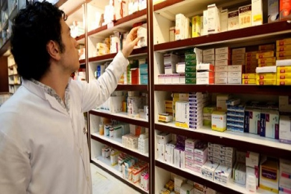 بعض الأدوية سلعة نادرة في إيران