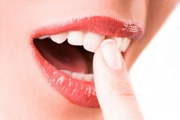 إعوجاج الأسنان يهدد القلب والرئة