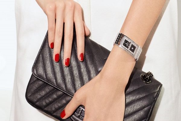 CODE COCO .. ساعة نسائية جديدة من 