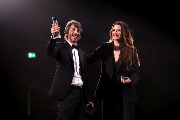 بيير باولو بيسولي يفوز بجائزة مصمم العام 2018 