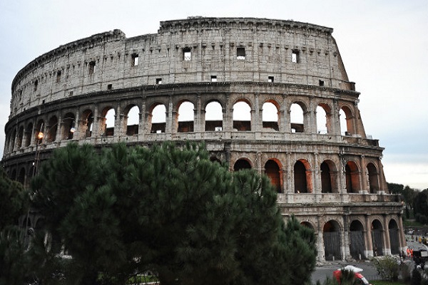 الكولوسيوم في روما الأكثر إقبالا من السياح في العام 2018 