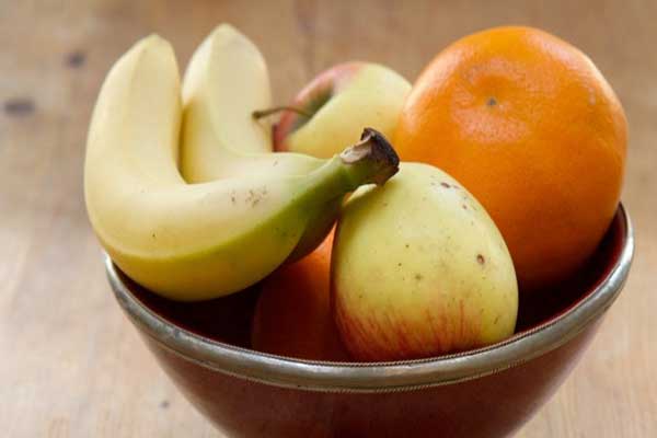 التفاح والبرتقال من أكثر أنواع الفاكهة التي تشعر الإنسان بالشبع
