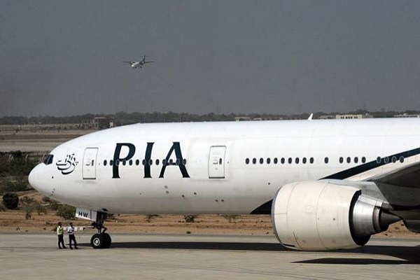 الخطوط الجوية الباكستانية تطالب موظفيها البدناء بحمية غذائية!