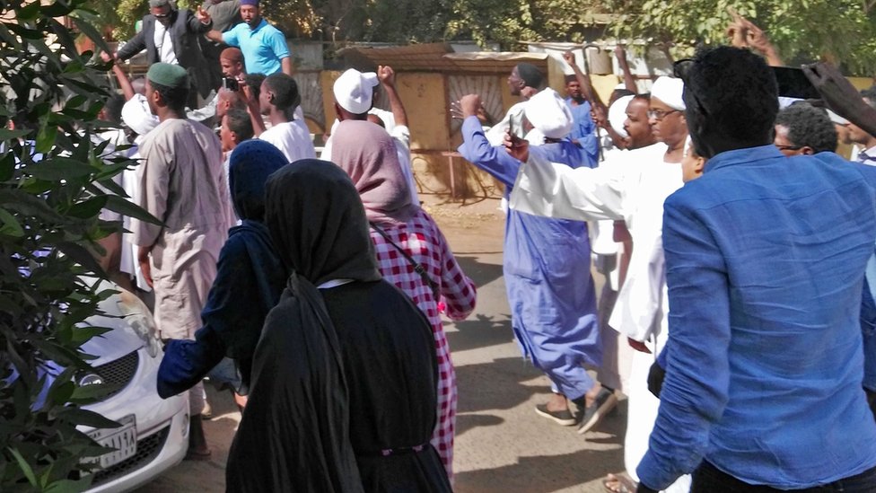 صحف عربية: احتجاجات السودان 