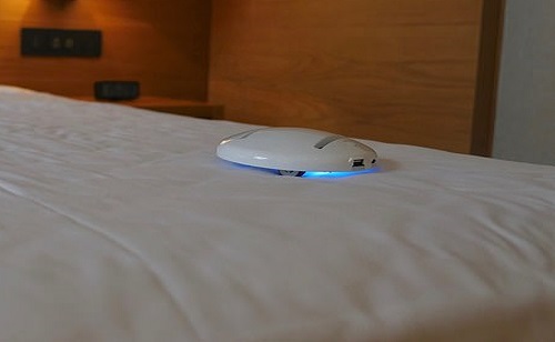 روبوت يُنَظِّف غرف الفنادق ويقي النزلاء عديد المخاطر !