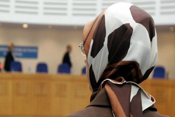فرنسا: امرأتان تمنعان من المشاركة في سوق السلع المستعملة بسبب الحجاب