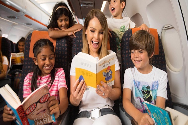  ايزي جيت توفر آلاف الكتب للأطفال على متن رحلاتها !