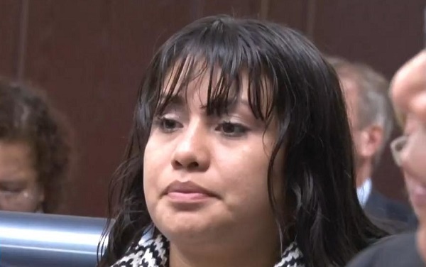 فتاة سلفادورية متهمة بإجهاض طفلها في مرحاض منزلها