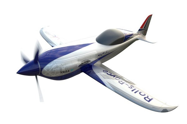 رولز-رويس ترفع الستار عن أسرع طائرة كهربائية في العالم