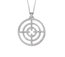 أكيليس تطلق جديد مجوهراتها في دبي