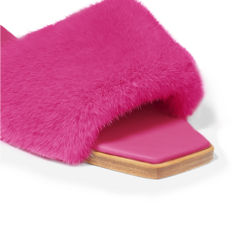 أحذية صيفية ملونة من رالف أند روسو