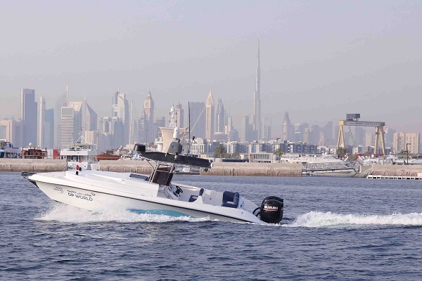 دبي تطلق أول زورق من نوعه ذاتي القيادة