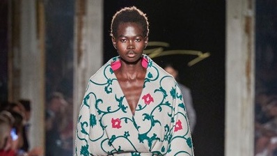 جيني تقدم مجموعة أزياء لمختلف المناسبات