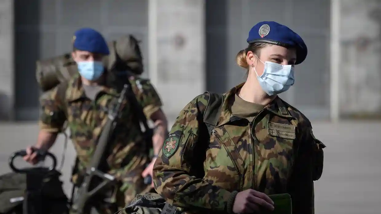 تشكل النساء حوالي واحد في المئة من القوات المسلحة السويسرية