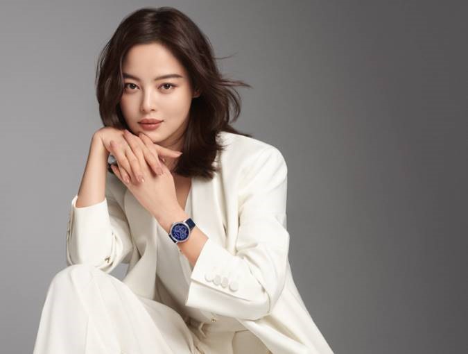 ساعات أنثوية معبّرة من "مون بلان" تجسّد الروح المتحرّرة 