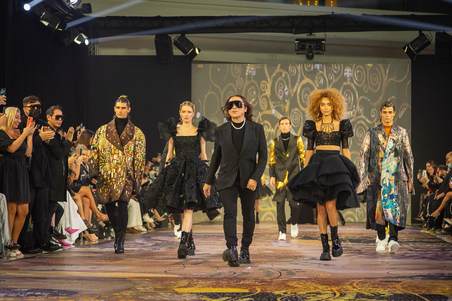 إبسون تدعم المصمم مايكل سينكو في أسبوع الموضة العربي 2021