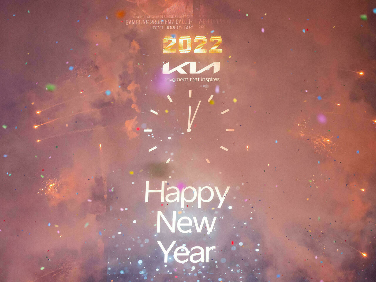 نيويورك استقبلت العام الجديد في ساحة تايمز سكوير رغم الوباء