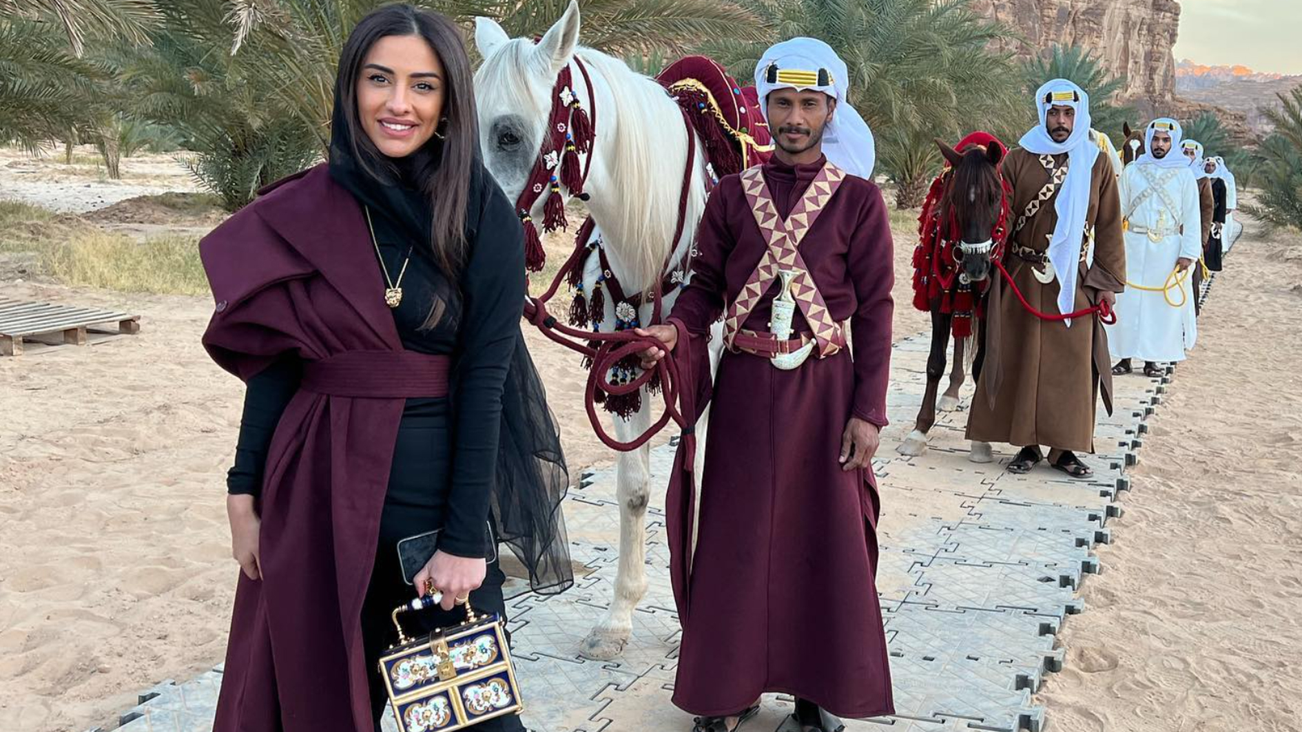 السعودية نورة آل الشيخ مصممة عرض "أزياء الفرسان"