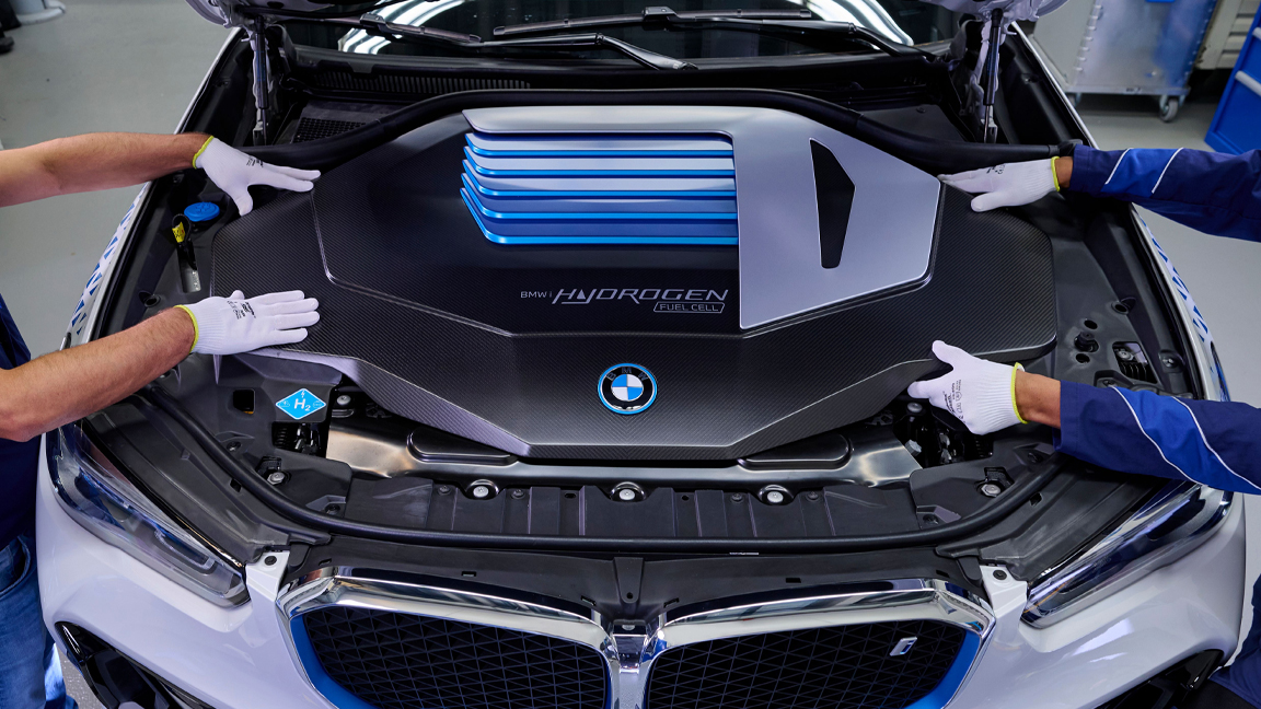 مجموعة BMW تُطلق أسطولاً من السيارات التي تعمل بخلايا وقود الهيدروجين