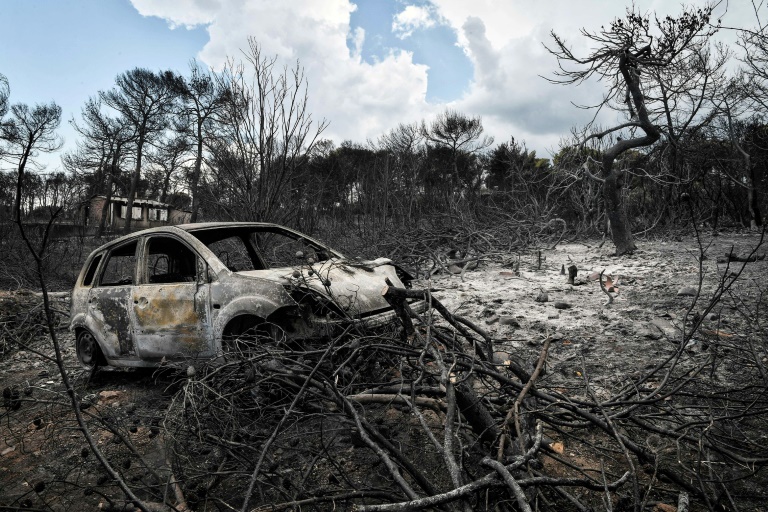 ارتفاع حصيلة ضحايا الحرائق في اليونان الى 91 قتيلا على الاقل