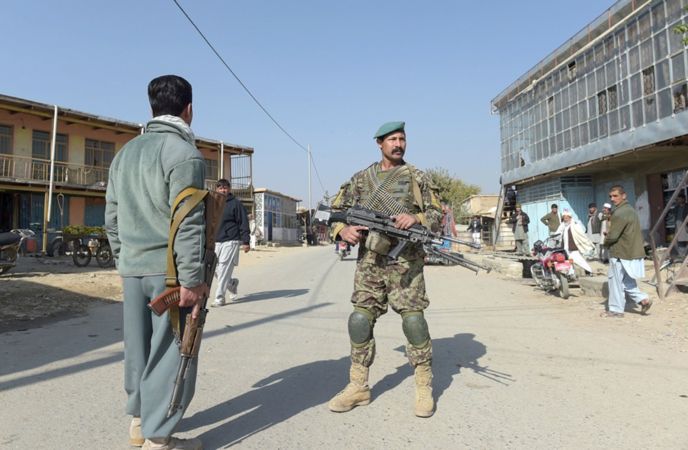 8 قتلى و40 جريحًا في انفجار لغم بحافلة في أفغانستان
