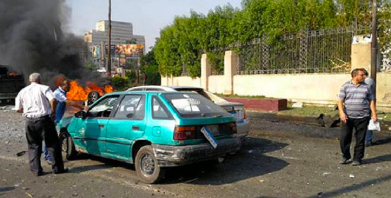 إنفجار سيارة وإصابة ثلاثة أشخاص في القاهرة