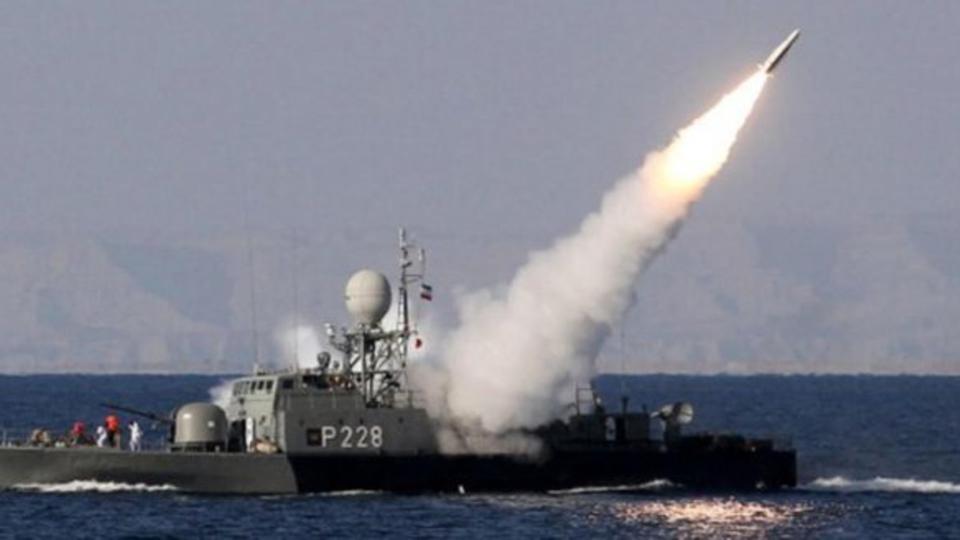 أميركا: إيران اختبرت صاروخا مضادا للسفن في مضيق هرمز